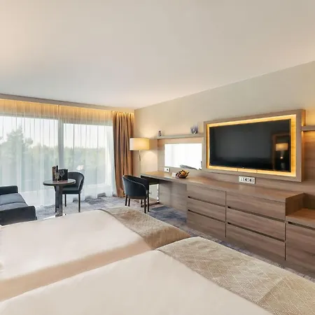 Hotel Senator 4*