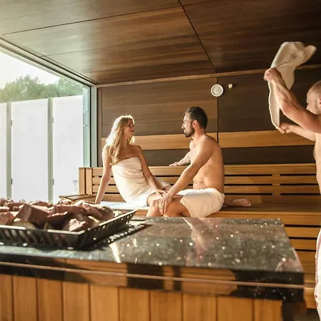 Senator 4* Dźwirzyno