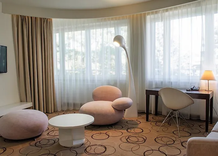 호텔 세나토르 드지비르지노